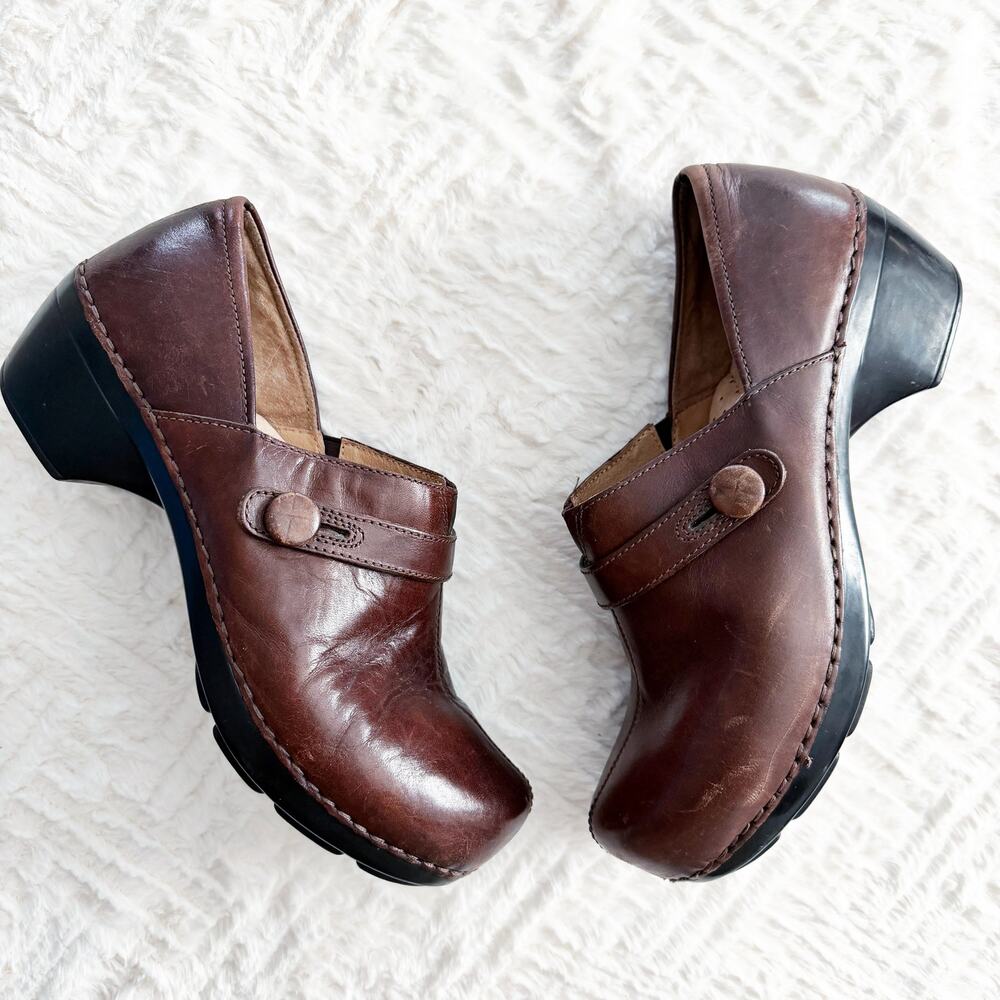 Dansko Solstice Brown Leather Clogs